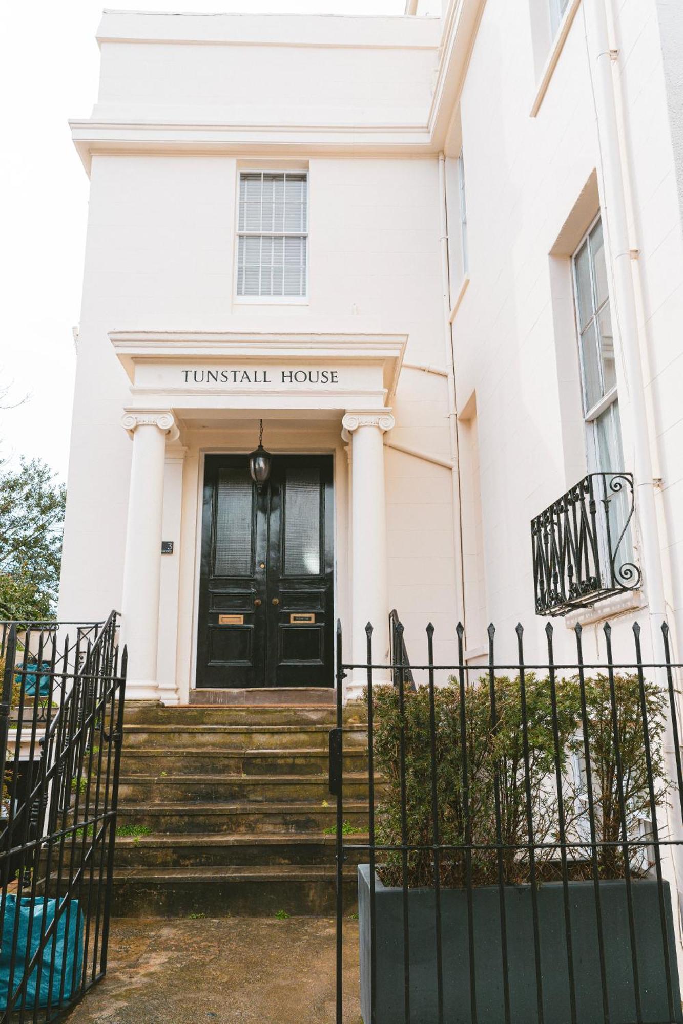 Tunstall House Cheltenham Exterior photo